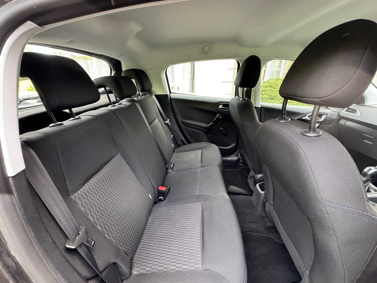 2018 Peugeot 208 1.2 PureTech Signature 5dr -  damaged repairable 