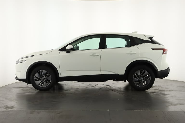 2023 Nissan Qashqai 1.3 DiG-T MH 158 Acenta Premium 5dr Xtronic Hatchback Petrol Automatic