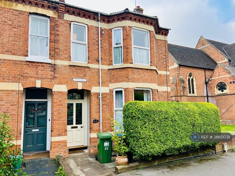 5 bedroom house in Leicester Street, Leamington Spa, CV32 (5 bed) (#2660038)