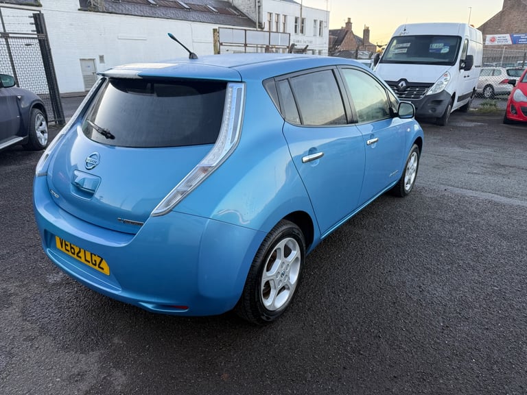 2012 Nissan Leaf Automatic £20 Tax ONLY 51k FSH NEW BRAKES THRES NEW MOT WARRANTY