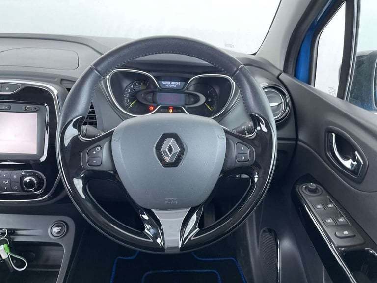 2015 Renault Captur 0.9 TCe ENERGY Dynamique Nav SUV 5dr Petrol Manual Euro 6 (s/s) (90 ps) CRU S...