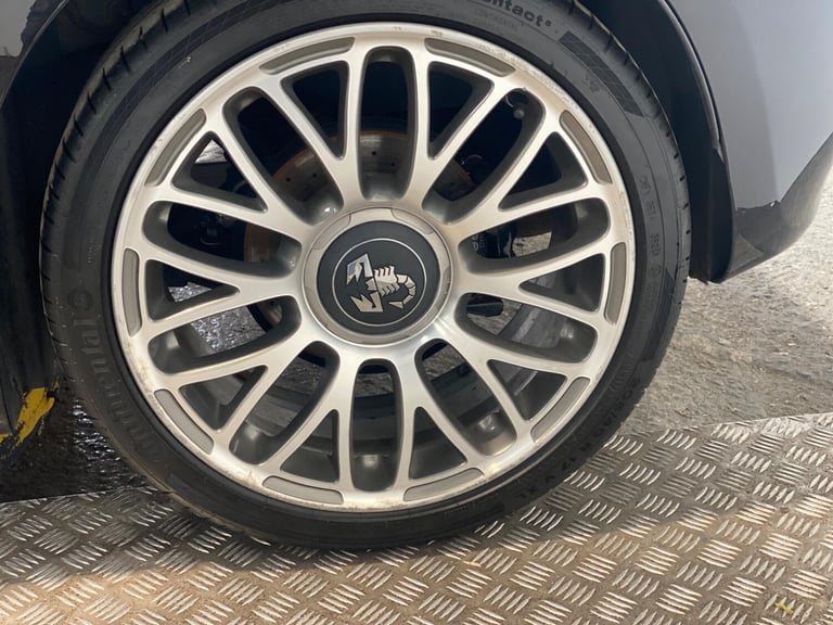 2018 Abarth 595 1.4 T-Jet Turismo Cabrio Auto Euro 6 2dr CONVERTIBLE Petrol Automatic