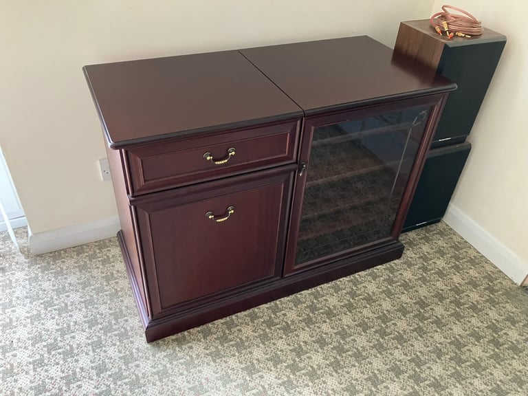 image for Hi Fi Cabinet