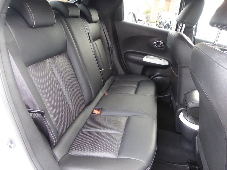 2014 Nissan Juke 1.2 DiG-T Tekna 5dr HATCHBACK PETROL Manual