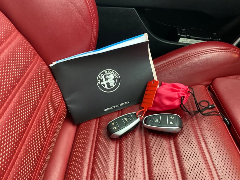 2021 Alfa Romeo Giulia 2.0T Veloce Saloon 4dr Petrol GPF Auto Euro 6 (s/s) (280 ps) - CARPLAY - N...