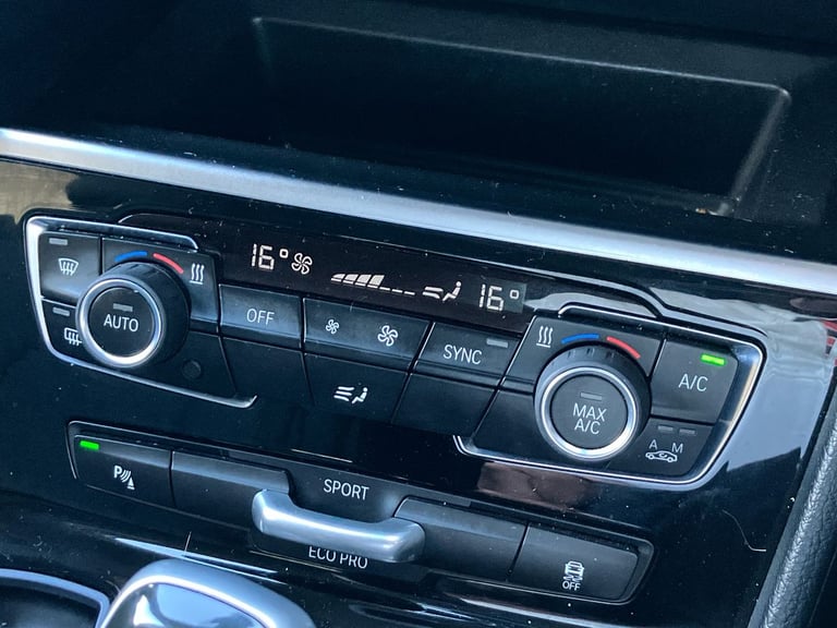 2019 BMW 2 Series 220i SE 5dr DCT Hatchback PETROL Automatic