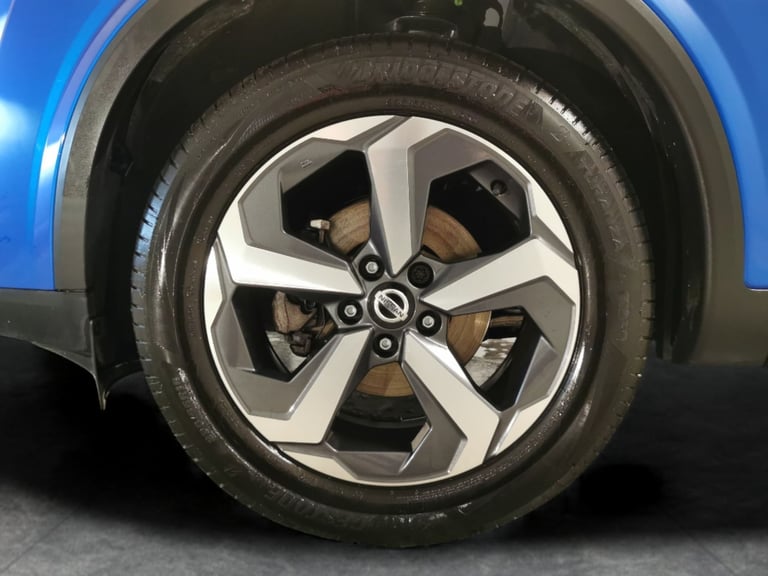 2021 Nissan Qashqai 1.3 DIG-T MHEV Premiere Edition SUV 5dr Petrol Hybrid XTRON Euro 6 (s/s) (1 S...