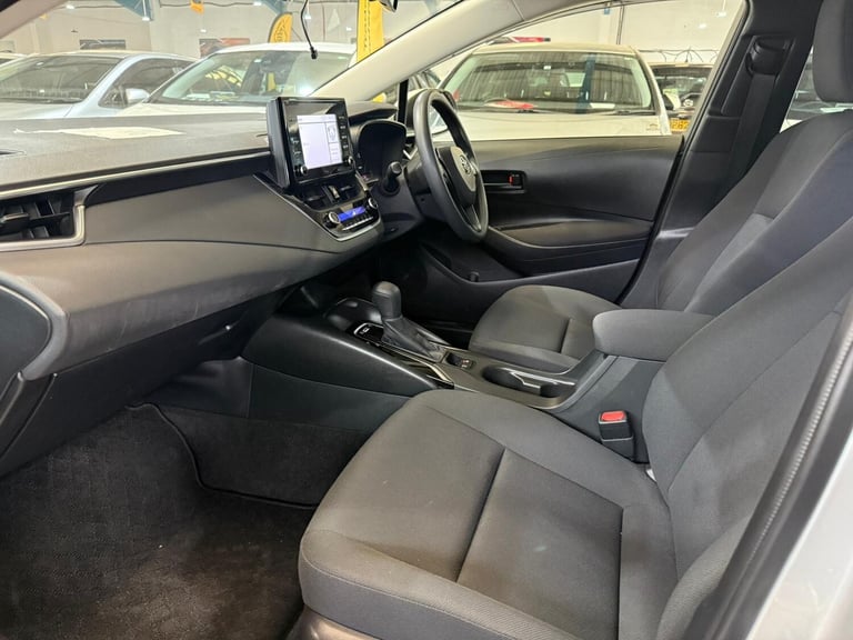 2020 Toyota Corolla 1 790 CC TOYOTA COROLLA TOURING Hybrid