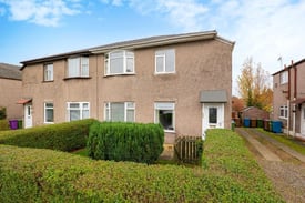 3 Bedroom Upper Cottage Flat located in Castlemilk Road G44 5LY - Available Now