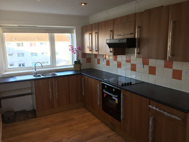 Govan Riverside Apartments (G51 2LN) - 3 bedrooms flat for long term let...