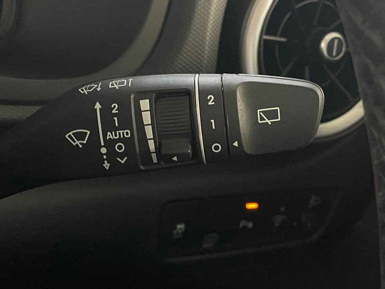 2023 Hyundai KONA 1.6 h-GDi Premium DCT Euro 6 (s/s) 5dr HATCHBACK Petrol/Electric Hybrid Automatic