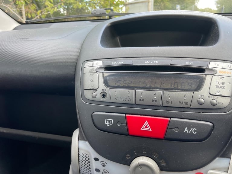 TOYOTA AYGO 1.0 VVT-I FIRE 12 REG ORANGE 5 DOOR MOT MARCH 30TH 2026 TAX £20 LOW INSURANCE 60+MPG