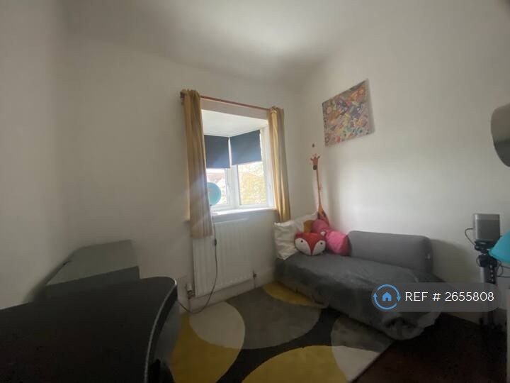 1 bedroom in Sarsfield Road, Greenford, UB6 (#2655808)