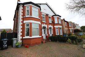 3 Bedrooms, 2 Bathrooms, Converted Loft, Large basement cellar.