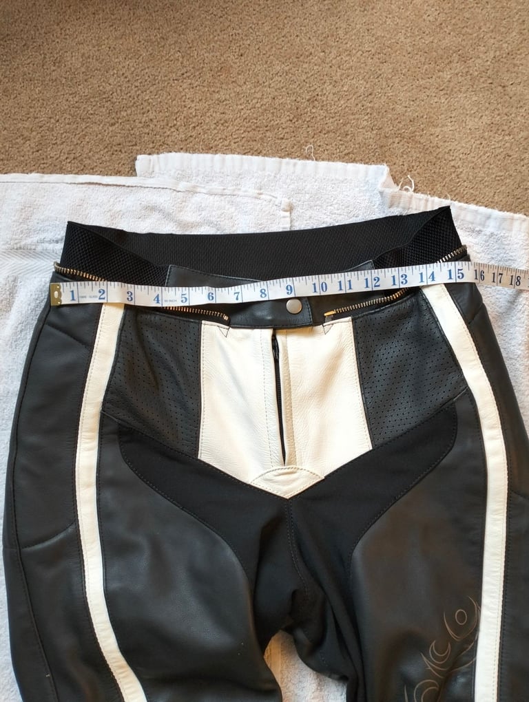 Held Womens Leather Motorbike 2 piece Suit  Size UK 12 EU 42 Jacket 38" Trousers 32"