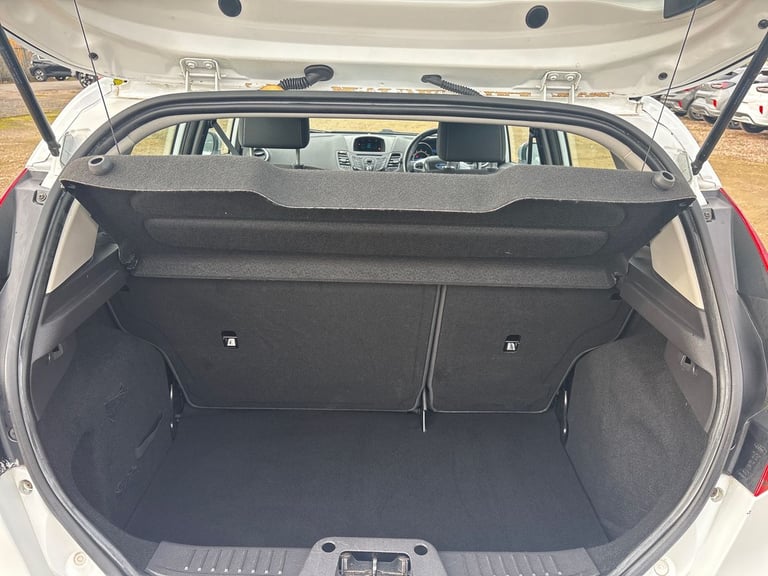 2013 Ford Fiesta 1.25 82 Zetec 5dr Hatchback PETROL Manual