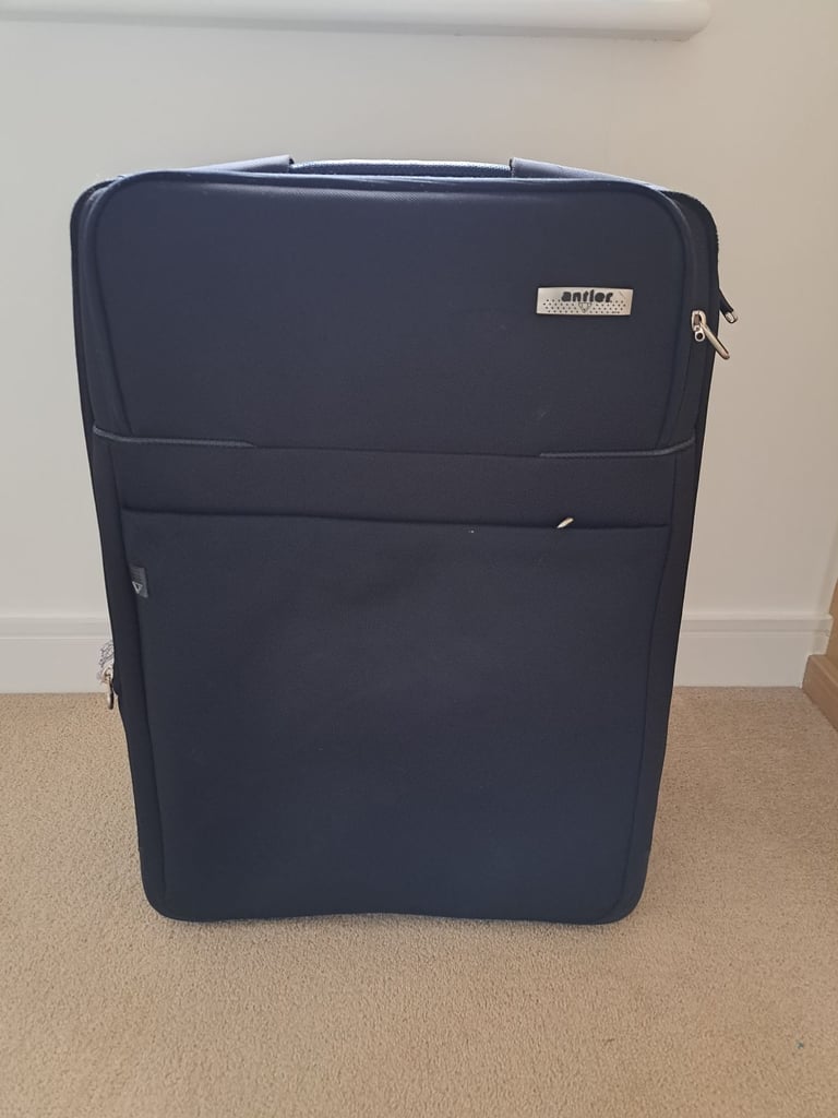 Antler medium suitcase