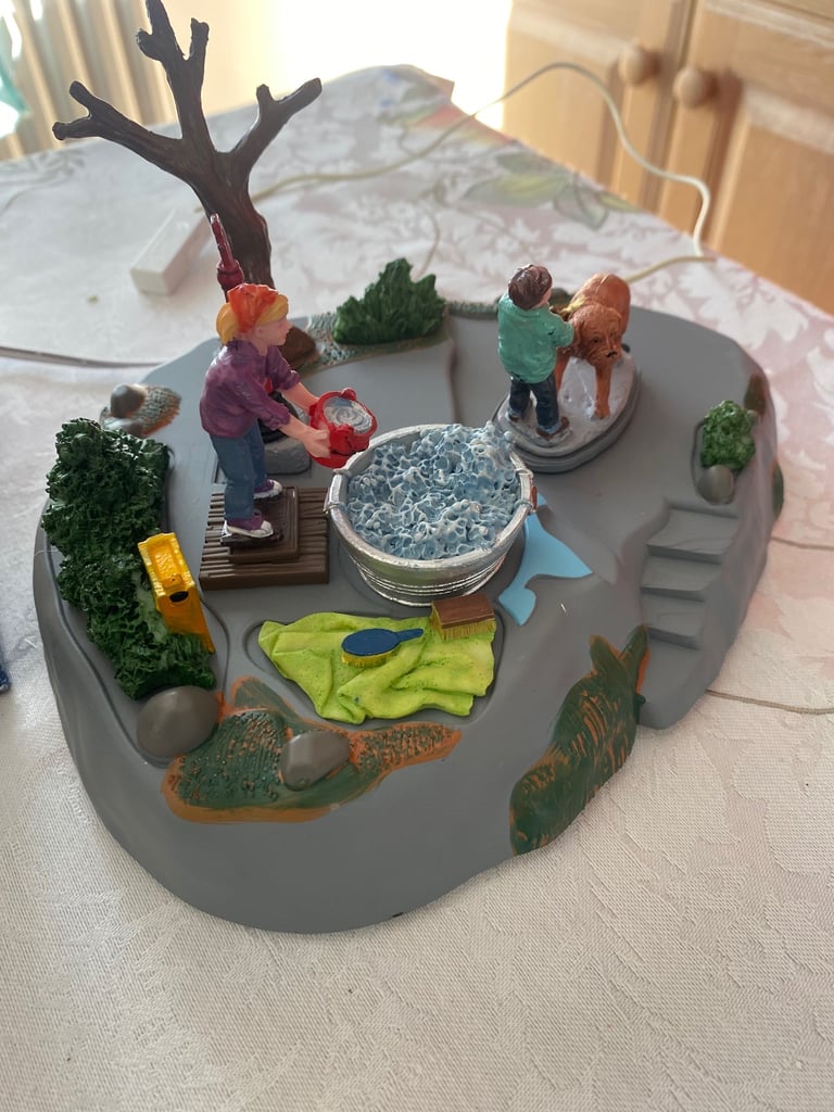 TWO LEMAX VILLAGE MODELS