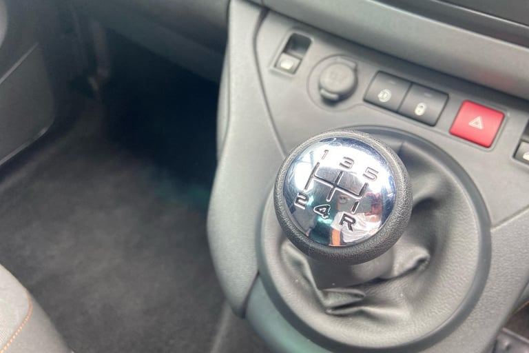  Peugeot Partner Tepee 1.6 Bluehdi Allure MPV 5dr Diesel Manual Euro 6 s/s 100
