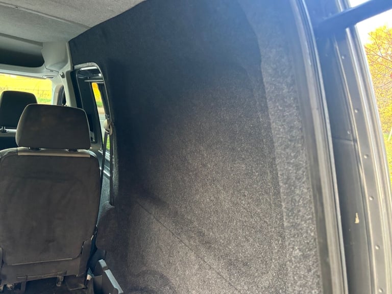 2013 Volkswagen Caddy Maxi 2.0 TDI 140PS Window Van*CREW CAB*TIMING BELT DONE*FULL SERVICE HISTOR...