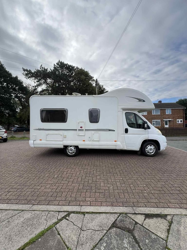 Bessiecarr e425 2008 motorhome