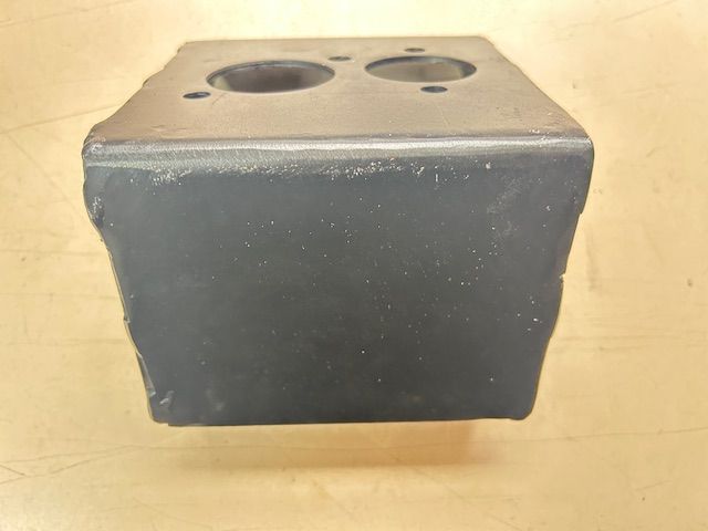 Pedalboard support for Lamborghini Miura