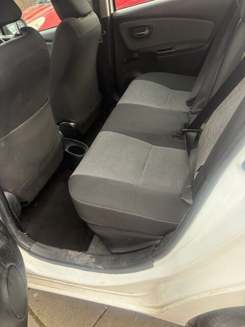 2015 Toyota Yaris 1.5 VVT-h Icon Hatchback 5dr Petrol Hybrid E-CVT Euro 6 (101