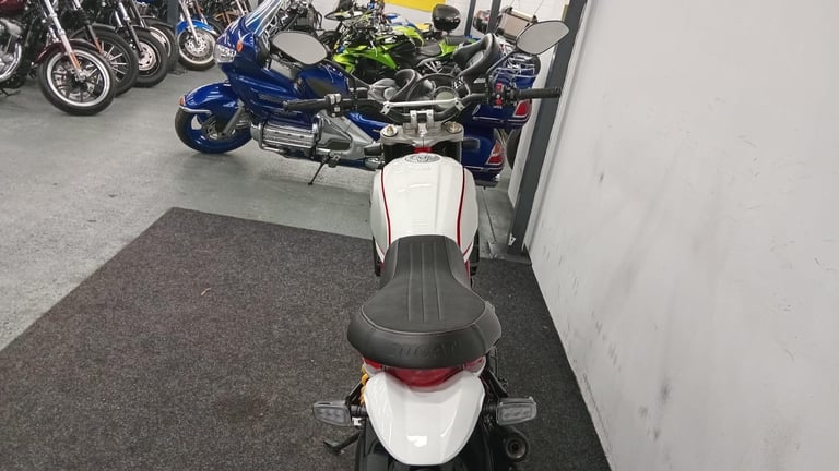 DUCATI SCRAMBLER DESERT SLED ** 12 MONTH MOT - ONE FORMER KEEPER - TAIL TIDY ** 
