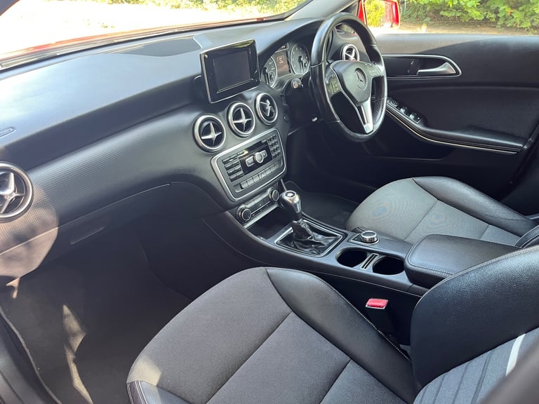 2014 Mercedes-Benz A-Class A180 BlueEFFICIENCY SE 5dr HATCHBACK Petrol Manual