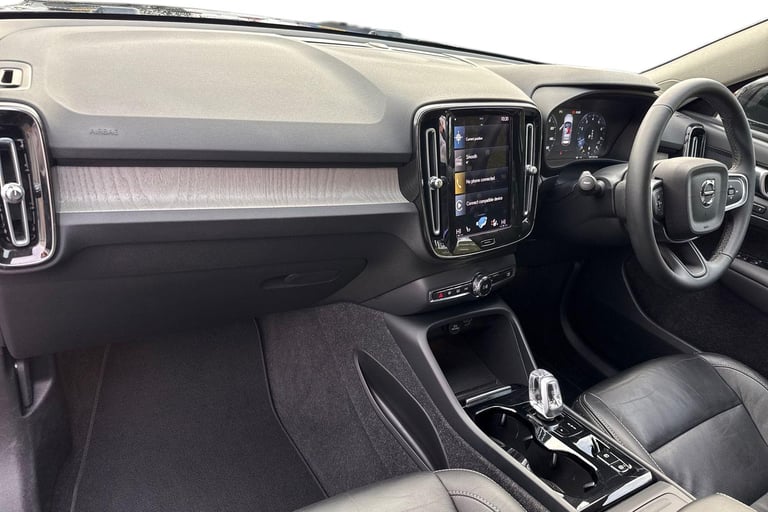 2021 Volvo XC40 2.0 B4 MHEV Inscription Auto AWD Euro 6 (s/s) 5dr SUV PETROL Automatic