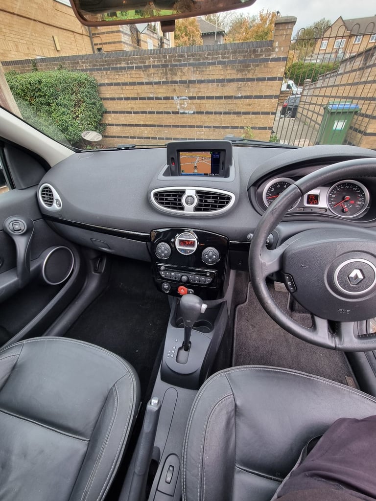 Renault, CLIO, Hatchback, 2010, Other, 1598 (cc), 5 doors