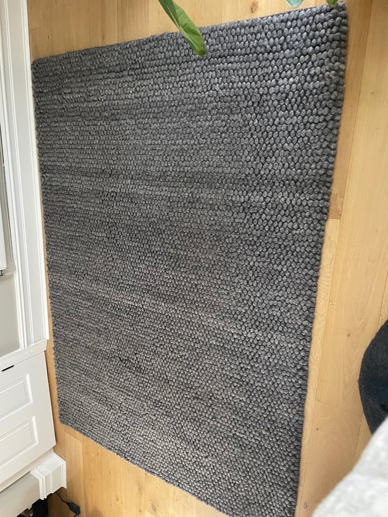 Dark Grey Rug 140cm x 200cm 