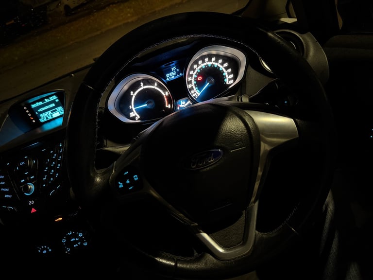 2013 Ford Fiesta Hatchback  Manual, 1498 (cc), 5 doors