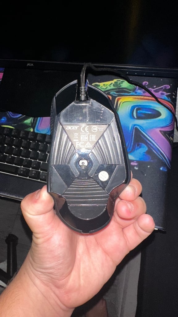 Gaming aoc monitor27 inch  with keyboard and mouse 