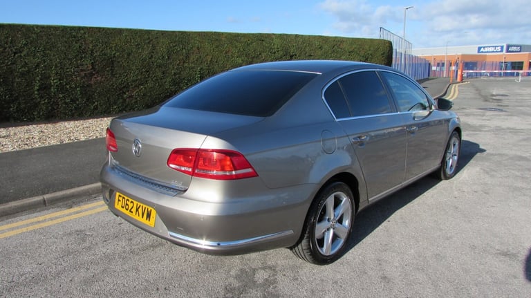 2013 Volkswagen Passat 2.0 TDI Bluemotion Tech SE 4dr DSG SALOON Diesel Automatic