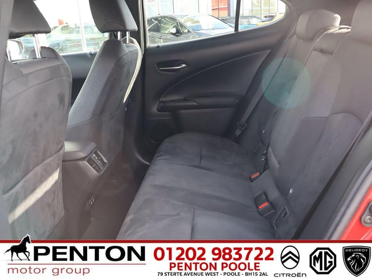  Lexus UX 2.0 250h Premium SUV 5dr Petrol Hybrid E-CVT Euro 6 (s/s) (184 ps) Petrol/Electric Hybr...