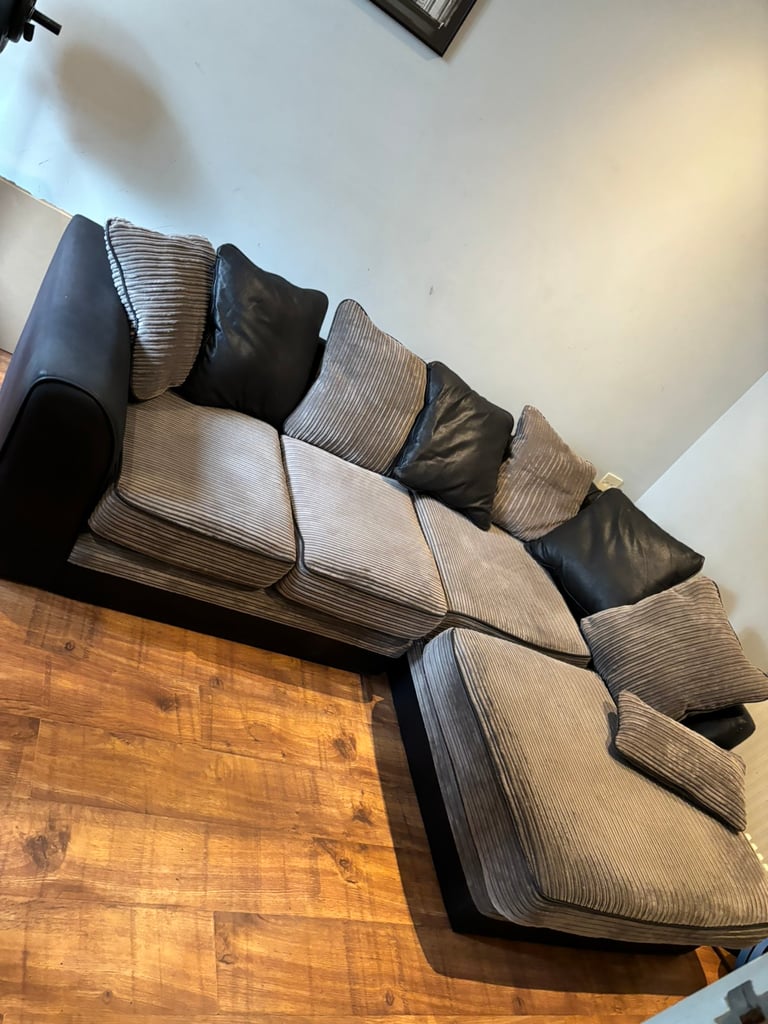 Darcia corner deals sofa