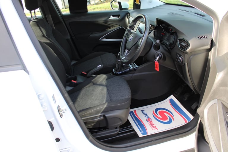 VAUXHALL CROSSLAND X 1.2 SE 2018,Low Mileage,F.S.H,Bluetooth,DAB,Air Con,Cruise,Ulez Compliant