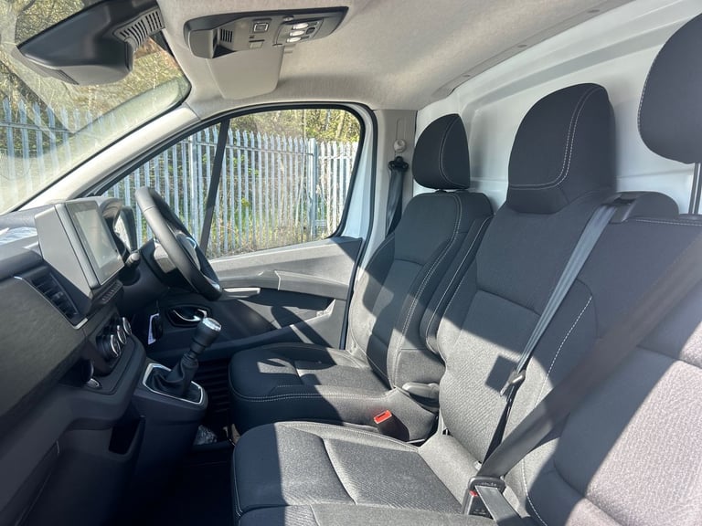  Renault Trafic Panel Van 2.0 Dci Blue 30 Extra Panel Van 5dr Diesel Manual Swb