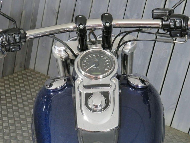 2012 12 HARLEY-DAVIDSON DYNA  FXDF FAT BOB 1584