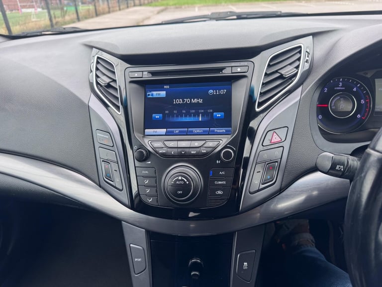 2013 Hyundai i40 1.7 CRDi Style Auto Euro 5 4dr SALOON Diesel Automatic