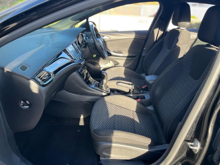 2017 Vauxhall Astra 1.4i Turbo SRi VX Line Euro 6 5dr HATCHBACK Petrol Manual