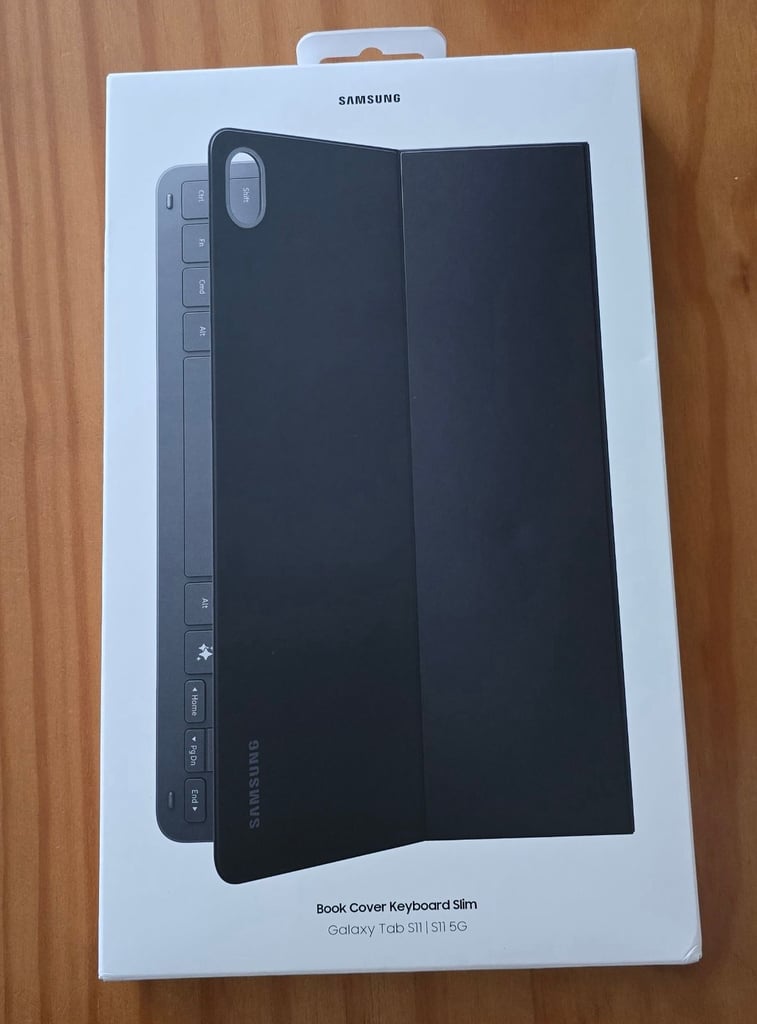 Samsung Galaxy Tab S11 Book Cover Keyboard Slim - New