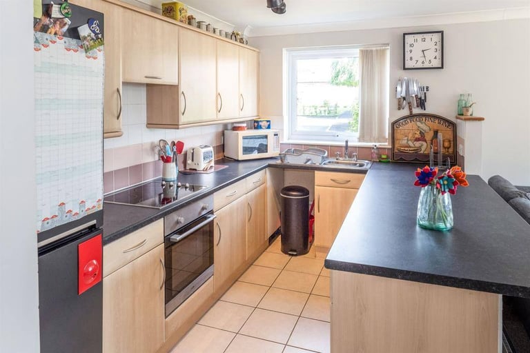 💕Beautiful Rooms For Rent in Waterloo 🛌 Available now 📍