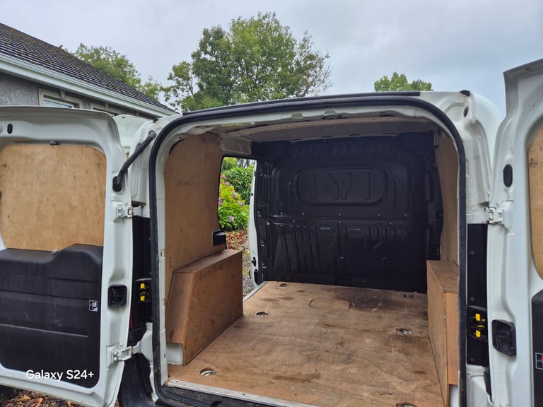 Vauxhall, COMBO 2017 Manual,full 12 months mot 1248 (cc)