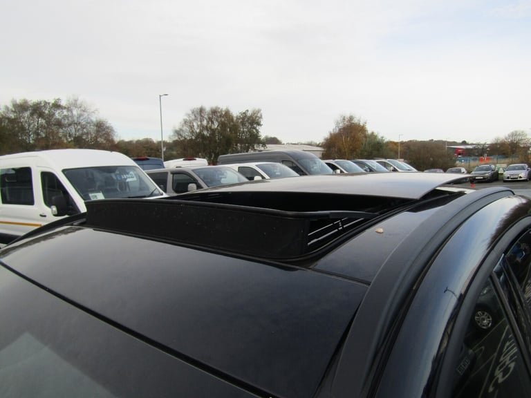 2024 Ford Kuga 2.5 PHEV ST-Line X 5dr CVT - 20'' Alloys / Tech Pack / Huge saving VS New Estate P...