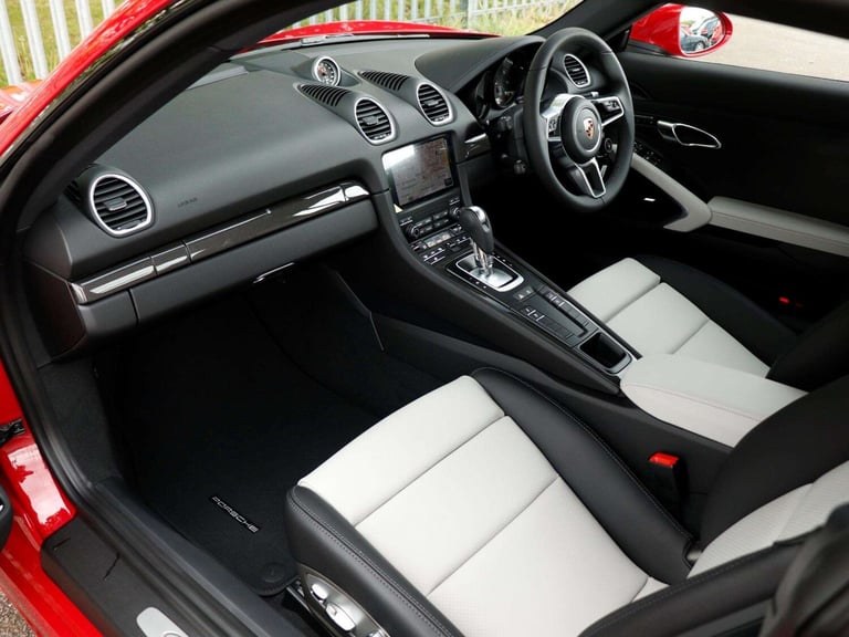 2025 Porsche Cayman 2.0 2dr PDK COUPE PETROL Automatic