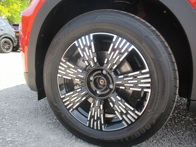 2025 Fiat 600 1.2 MHEV SUV 5dr Petrol Hybrid e-DCT Euro 6 (s/s) (100 ps) HATCHBACK Petrol/Electri...