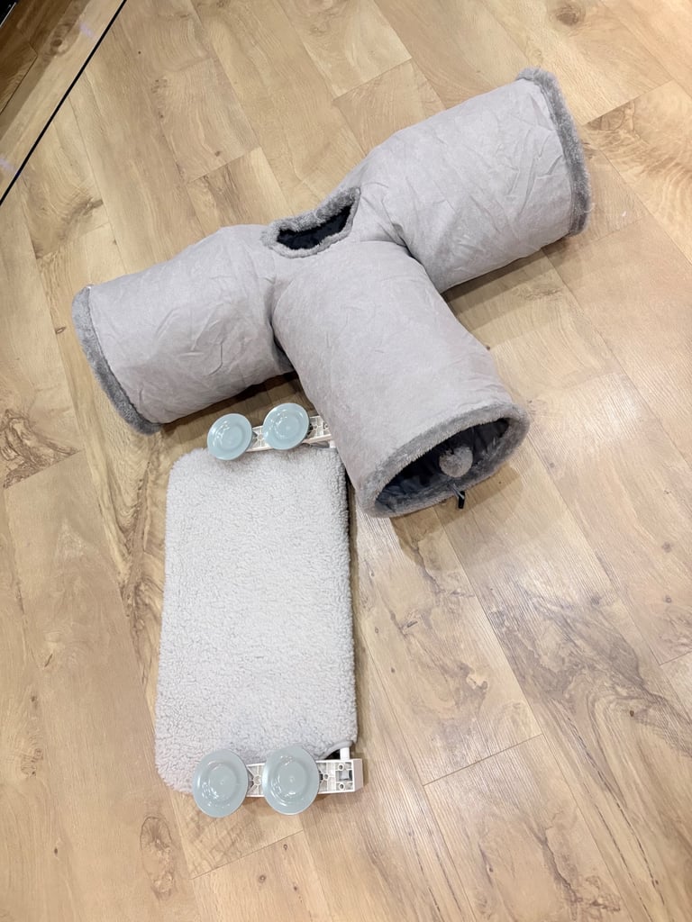 image for Cat window perch and tunnel 