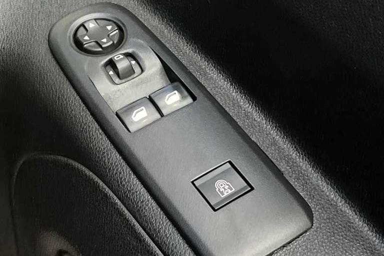 2021 Vauxhall Combo Life 1.2 Turbo GPF Energy MPV 5dr Petrol Manual Euro 6 (s/s) (110 ps) MPV Pet...